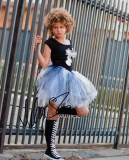 Lela Brown autograph