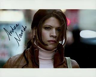 Andrea Navedo autograph