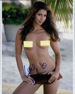 Leilani Dowding autograph