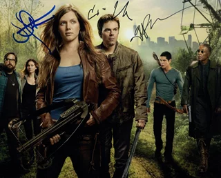 Revolution autograph