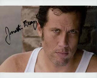 Jonathan Bray autograph