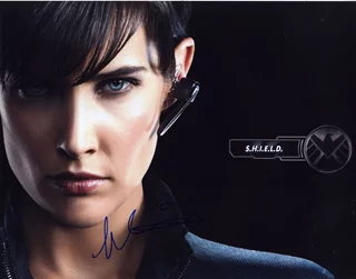 Cobie Smulders autograph