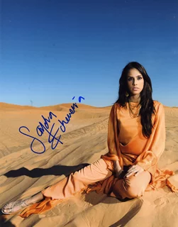 Sandra Echeverria autograph