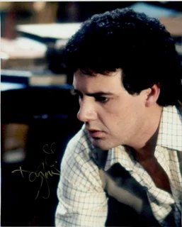 Daniel Hill autograph