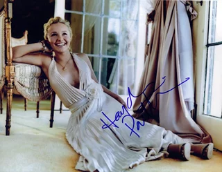 Hayden Panettiere autograph