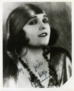 Pola Negri autograph
