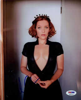 Gillian Anderson autograph