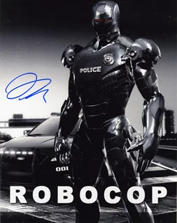 Joel  Kinnaman autograph