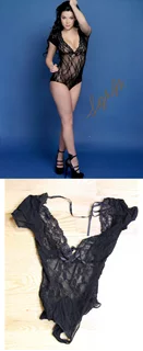 Stephanie Manescu autograph