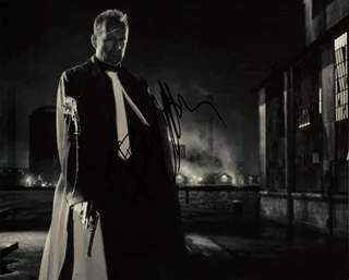 Bruce Willis autograph