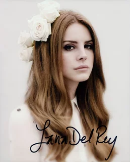 Lana Del Rey autograph