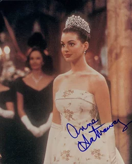 Anne Hathaway autograph