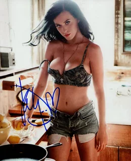 Katy Perry autograph Katy Perry autograph