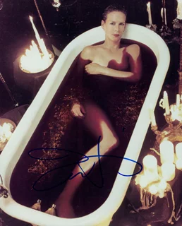 Jamie Lee Curtis autograph