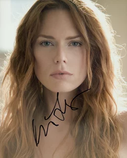 Erin Foster autograph