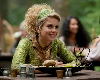Rose McIver autograph