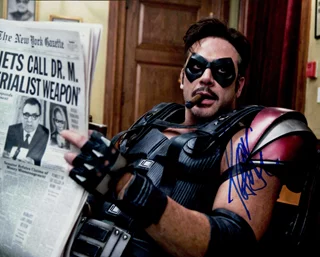Jeffrey Dean Morgan autograph