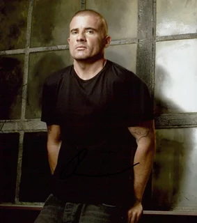 Dominic Purcell autograph