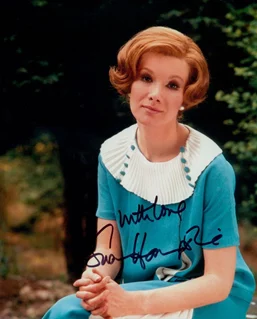 Susan Hampshire autograph