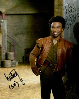 Luke Youngblood autograph