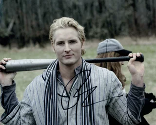 Peter Facinelli autograph