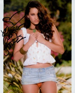 Georgia Jones autograph