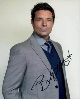 Brennan Elliot autograph