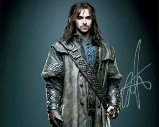 Aidan Turner autograph