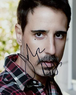 Julian Acosta autograph