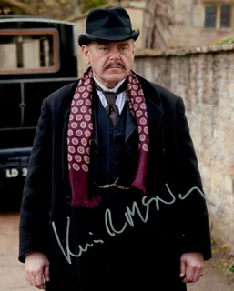 Kevin McNally autograph