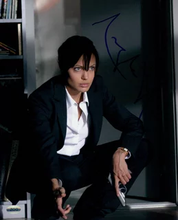 Angelina Jolie autograph