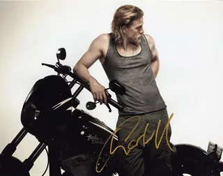 Charlie Hunnam autograph