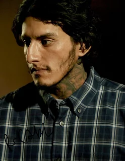 Richard Cabral autograph