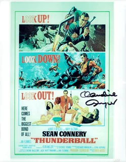 Claudine Auger autograph