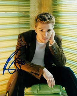 Ryan Phillippe autograph