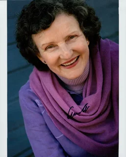 Angela McEwan autograph