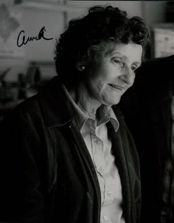 Angela McEwan autograph