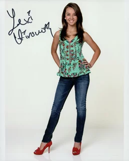 Lexi Ainsworth autograph