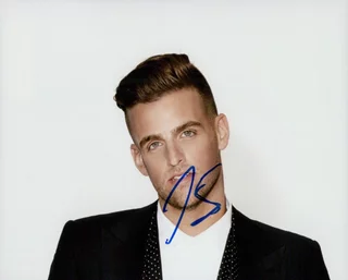 Jonny Drubel autograph