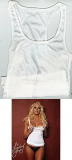 Lindsay Love autograph