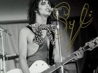 Sylvain Sylvain autograph