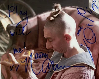 Naomi Grossman autograph
