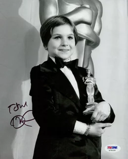 Tatum O'Neal autograph