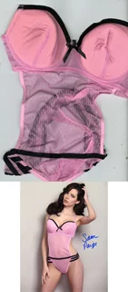 Samantha Paige autograph