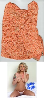 Holly Angell autograph