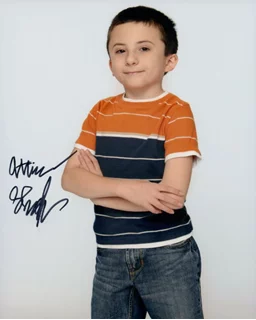 Atticus Shaffer autograph
