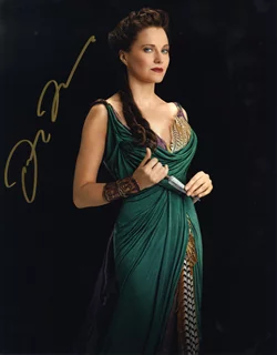 Lucy Lawless autograph