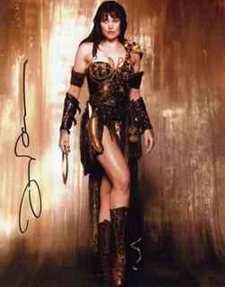 Lucy Lawless autograph