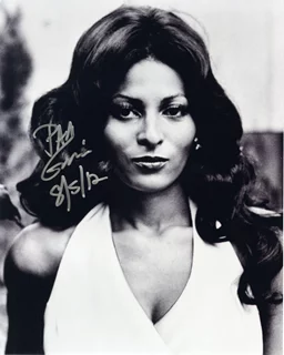 Pam Grier autograph