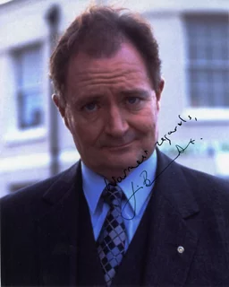 Jim Broadbent autograph